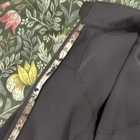 Lululemon light jacket - Picture 5 of 7